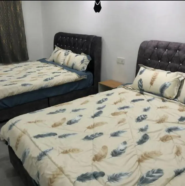 Pansiyon Bukit Indah 8-16 Pax 5Min To Aeon Mall Johor Bahru